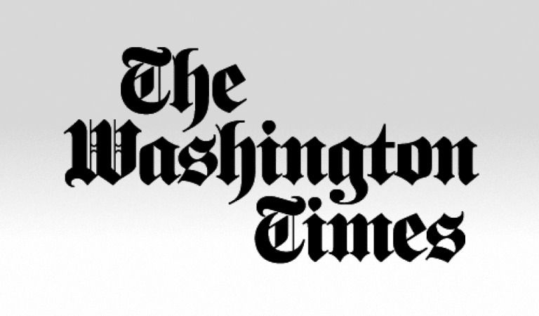 Trump signs memo to pay TSA workers as Congress deadlocks over funding