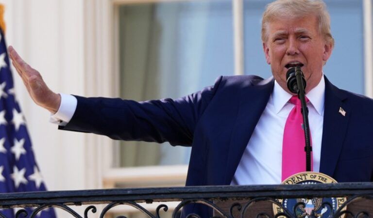 BREAKING: White House Physician Explains Trump’s Leg Swelling, Hand Bruising