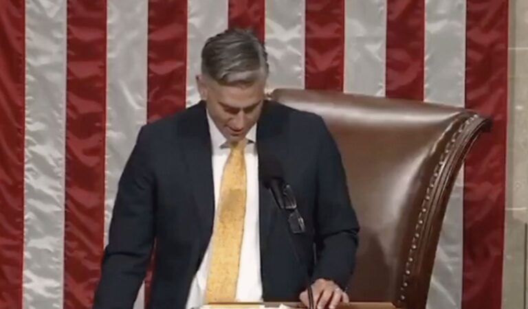 Houses Passes Key Procedural Vote To Advance Trump-Backed Crypto Bills
