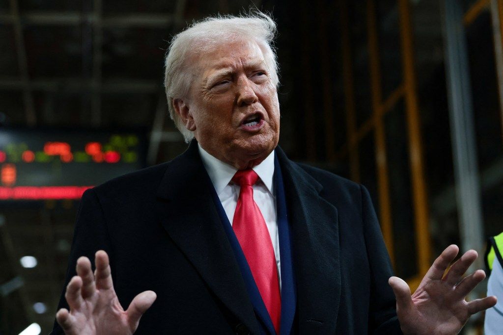 U.S. President Donald Trump speaks
</p>
<a class=