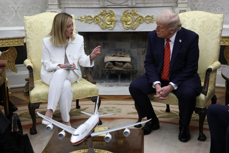 WASHINGTON, DC - APRIL 17: U.S. President Donald Trump meets with Italian Prime Minister Giorgia Meloni in the Oval Office at the White House on April 17, 2025 in Washington, DC. Leader of the far-right Brothers of Italy party, Meloni is in Washington to discuss a range of bilateral issues, negotiate the 20 percent “reciprocal” tariff Trump imposed on European imports to the U.S. and to discuss pharmaceutical imports. (Photo by Win McNamee/Getty Images)