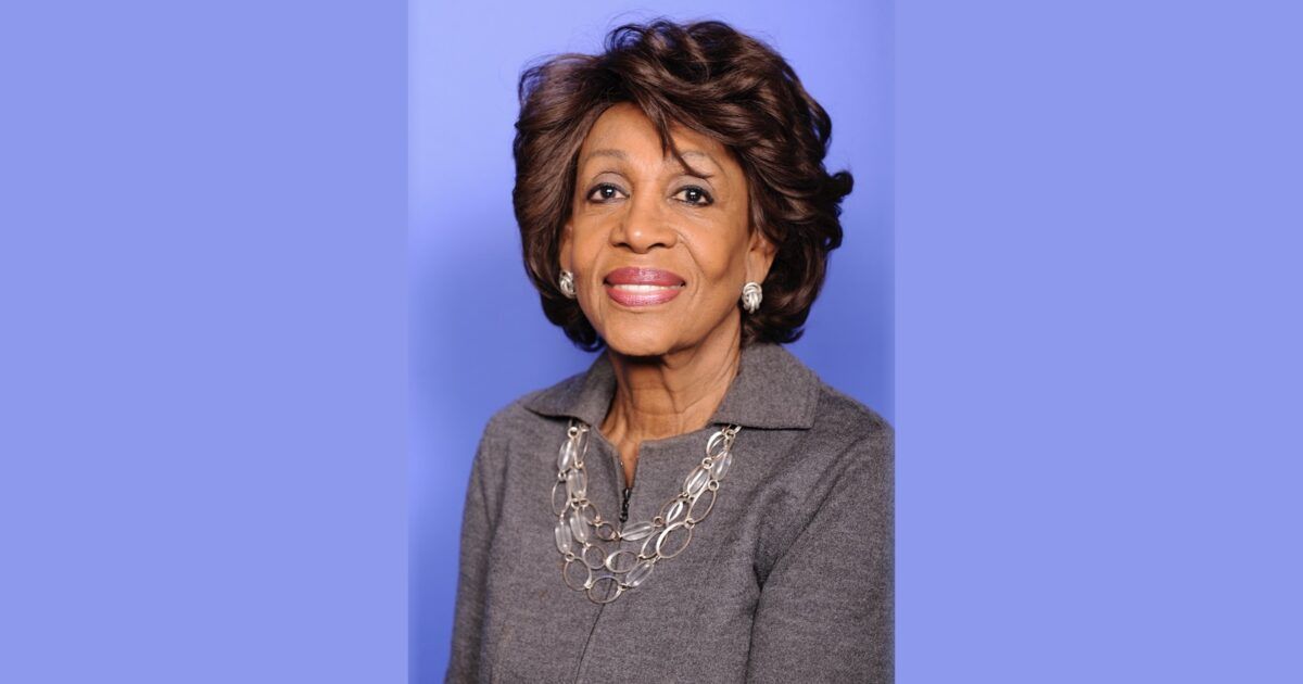 Rep. Maxine Waters official photo for a ProCoinNews article about crypto in 401(k) accounts.