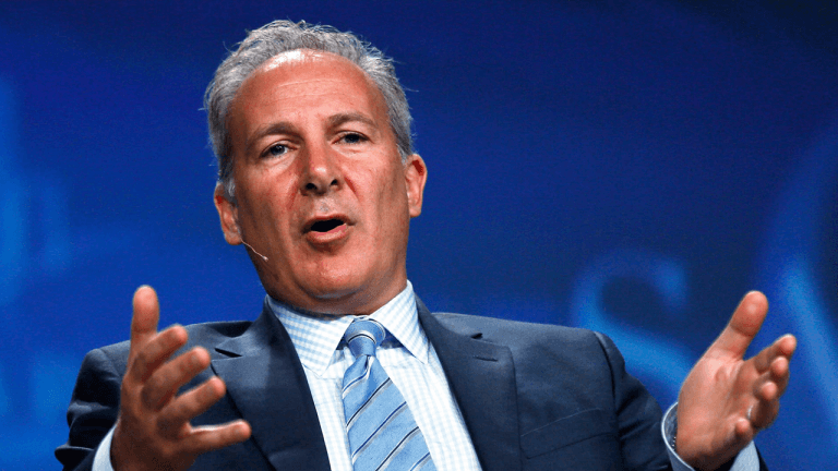 Bitcoin Critic Peter Schiff at a Conference