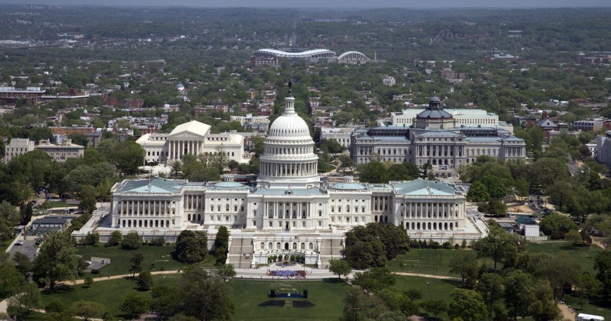 Aerial view of the United States Capitol for an article about the federal CBDC restriction in H.R. 6644.
