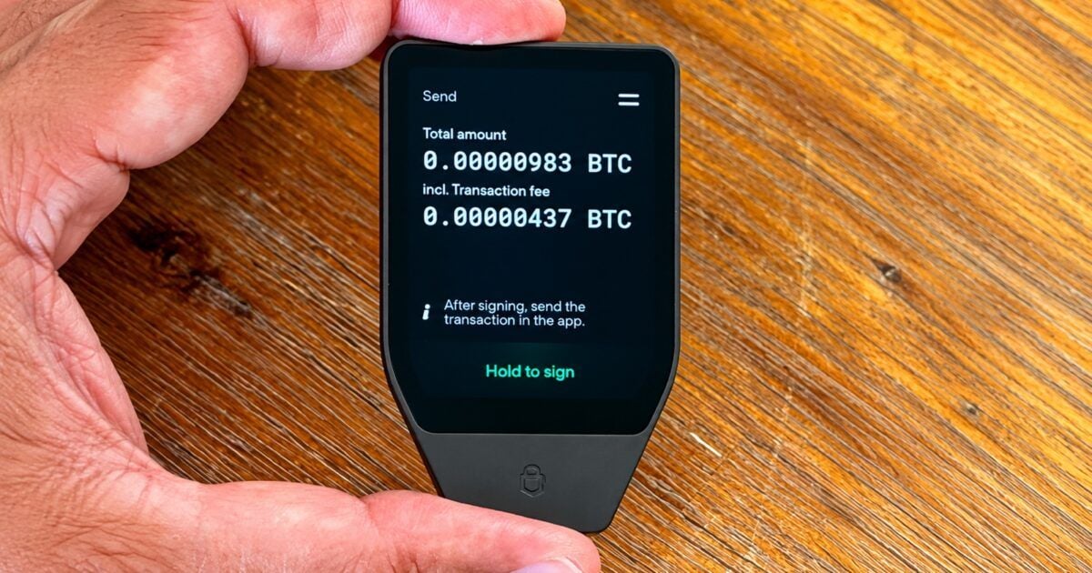 Bitcoin hardware wallet illustrating Bitcoin Core security updates